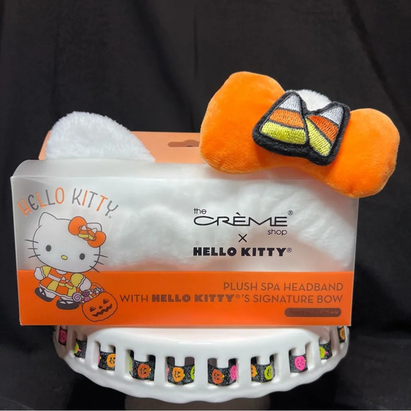 The Creme Shop x Sanrio Hello Kitty Halloween Candy Corn Spa Headband & Lotions - Picture 3 of 12
